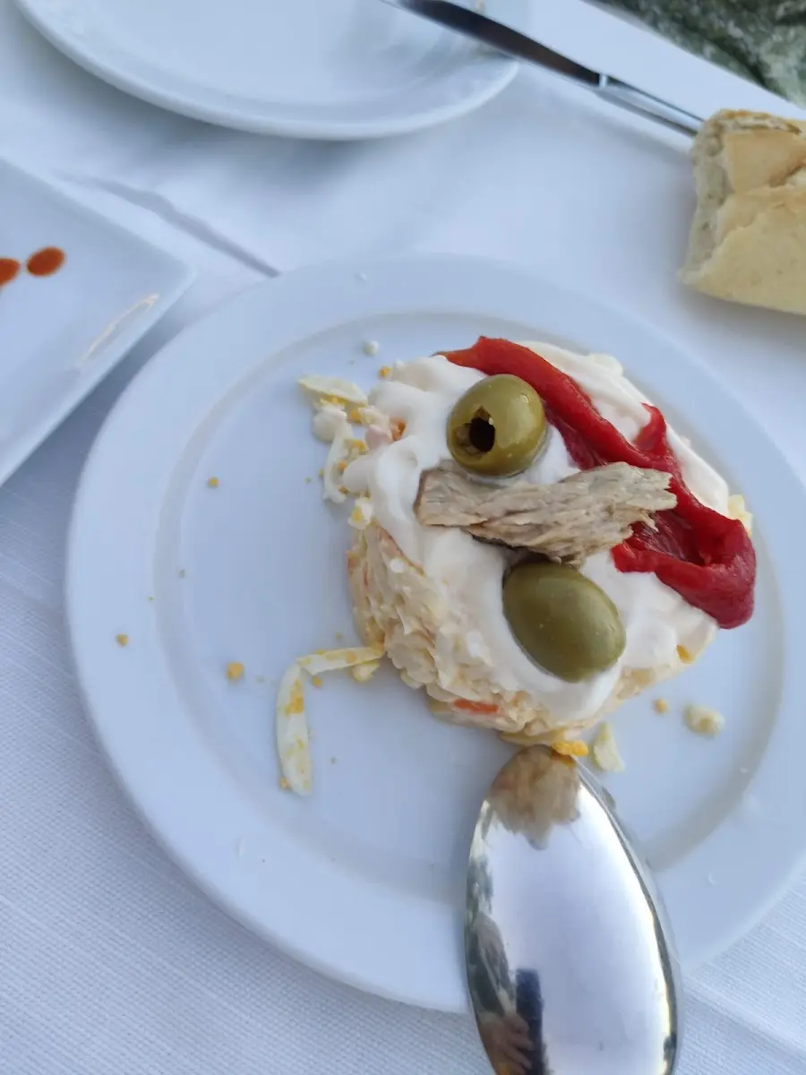 Ensaladilla rusa «la de toda la vida»