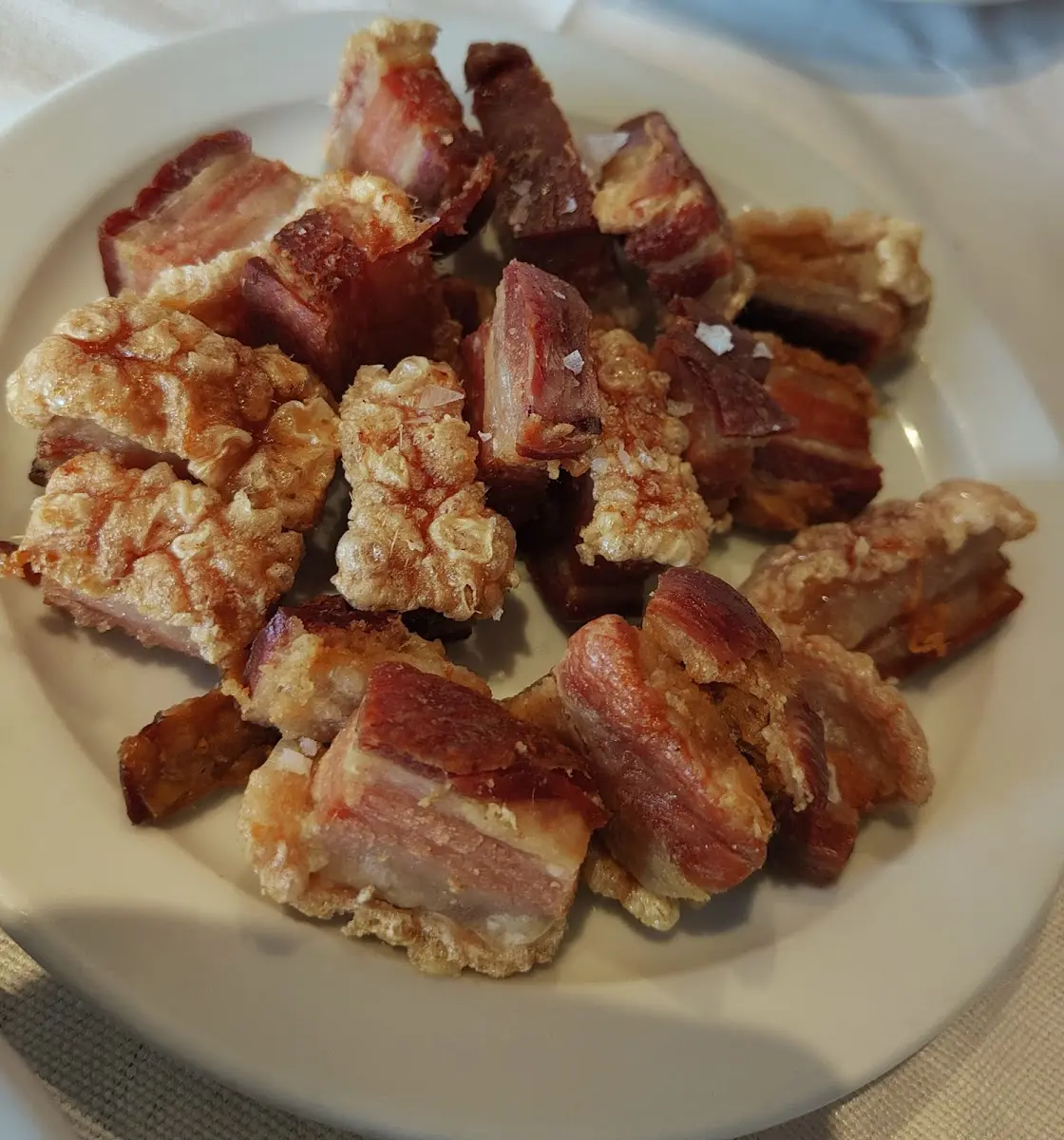 Torreznos de Soria recién hechos
